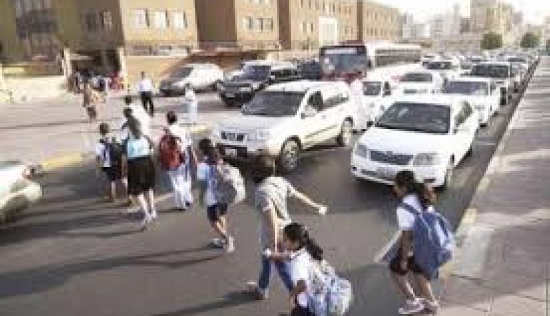 سائقو حافلات النقل المدرسي بتيزي وزو يشتكون من الحمولة الزائدة ومن قدم الحافلات