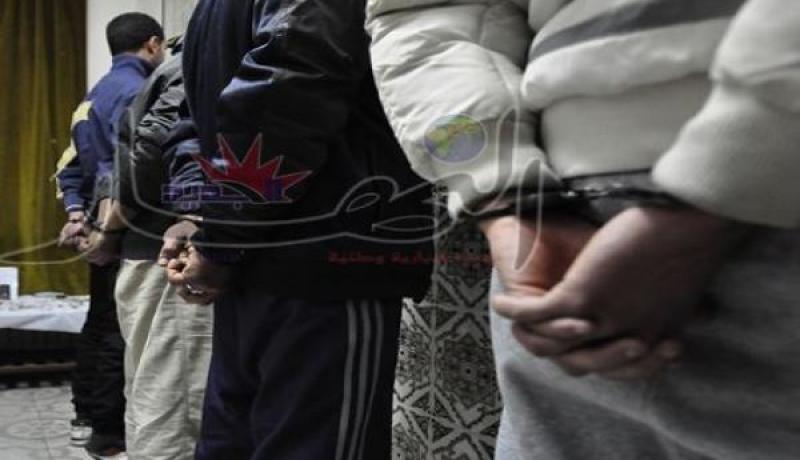 توقيف 6 أشخاص وحجز أسلحة بيضاء وزجاجات مولوتوف بحاسي بونيف في وهران