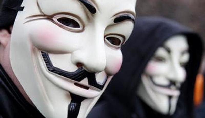 ايقاف خدمة الانترنت وحجب الصفحات الاجتماعية بغوانتانامو تحسبا لهجوم 'انونيموس'