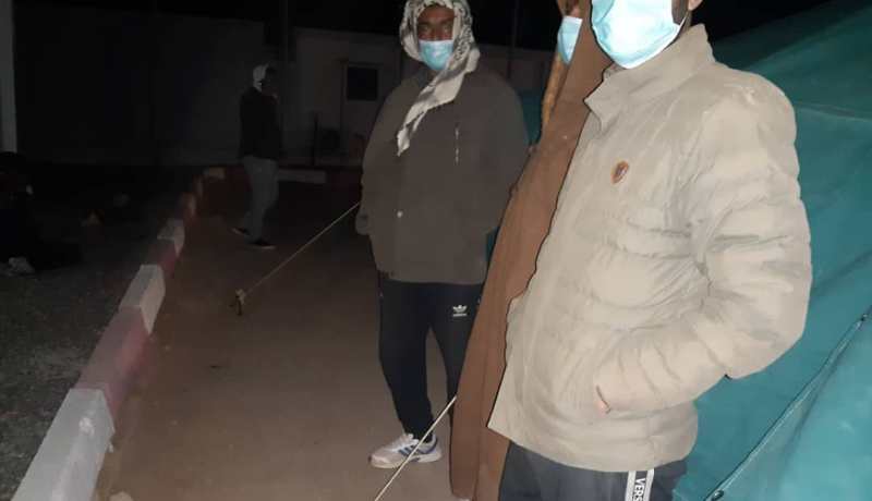 تندوف: احتجاج المواطنين العالقين بالمعبر الحدودي البري