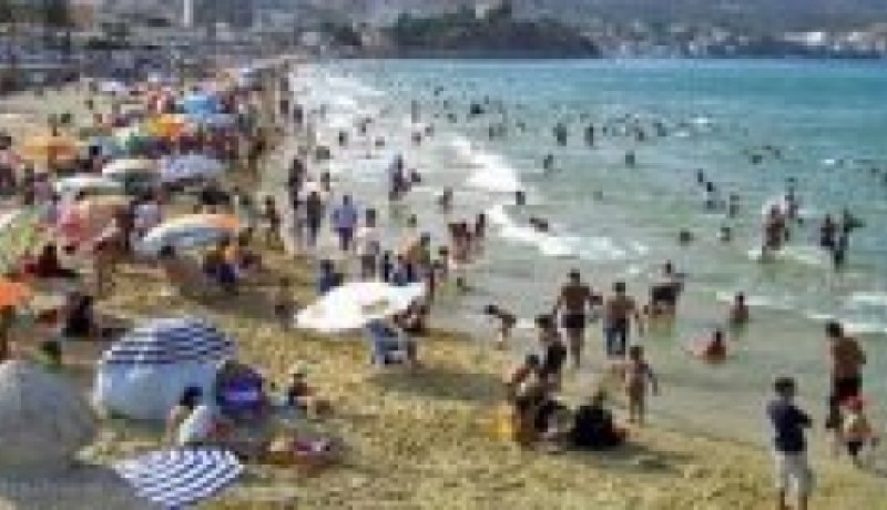 تسجيل أكثر من 11 مليون مصطاف خلال شهر جوان