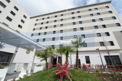 وزارة السياحة: 120 ألف سرير قيد الإنجاز