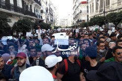 بالفيديو: طلاب الجامعات في مسيرات سلمية ضد ترشح بوتفليقة