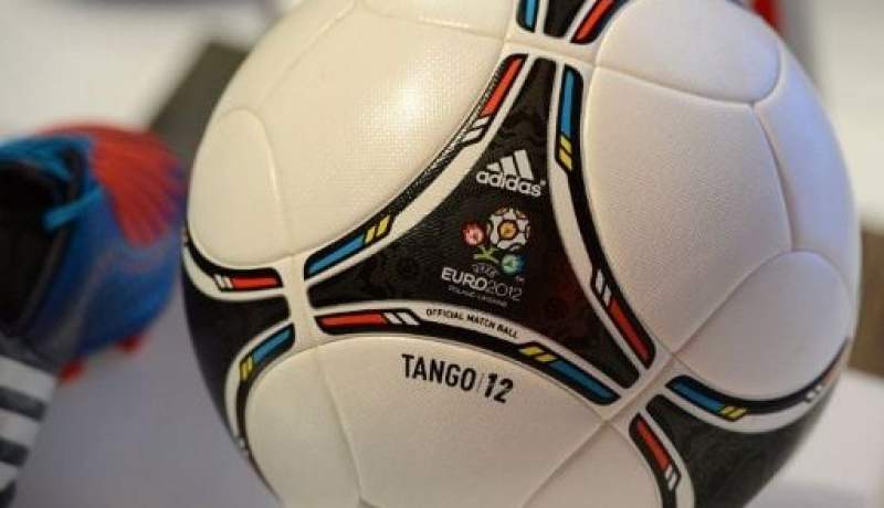 أديداس تجري فحوصات على  تانغو تحسبا لبطولة يورو 2012