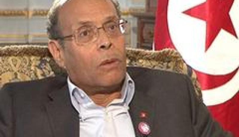 المرزوقي يبحث مع وزير الدفاع ورئيس أركان الجيش الوضع الامني في ضوء أحداث الشعانبي