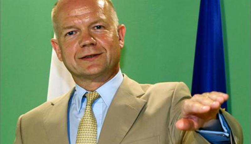 البرلمان البريطاني يحذر الحكومة من التدخل بسوريا