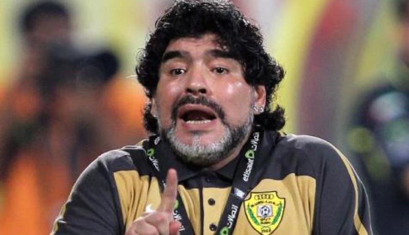 الوصل الإماراتي يقيل الأسطورة مارادونا