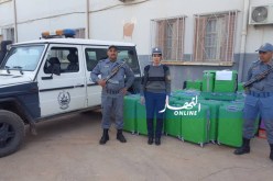 بالصور ..حجز 135 حقيبة بها قرابة 3 آلاف قارورة خمر ومواد غذائية بالنعامة