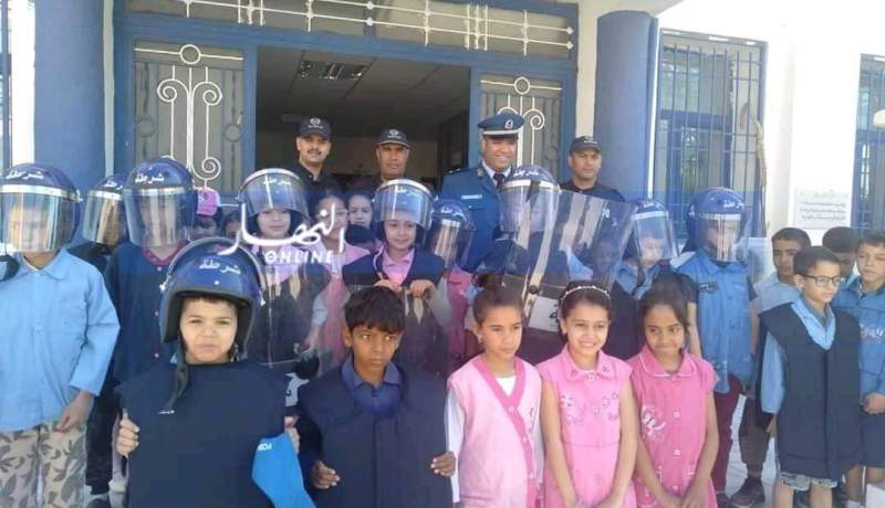 أمن ولاية النعامة تنظم زيارة ميدانية لفائدة تلاميذ إبتدائية تومي محمد
