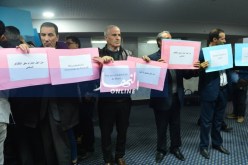 بالصور: الأفافاس يحتج داخل البرلمان رفضا للعهدة الخامسة