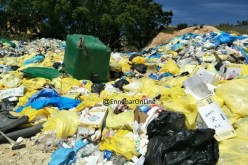 بالصور.. أطنان من النفايات الطبية ترمى قرب مجمعات سكنية بحي البلاطو في وهران