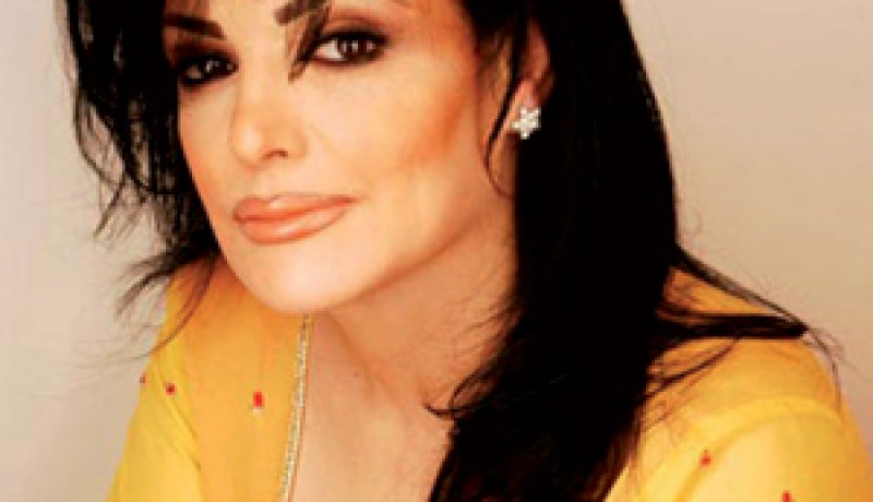 الفنانة نجوى كرم تسجن الإعلامية نضال الأحمدي…مديرة قناة جرس: “أصر على دخول سجن الرجال لأن سجن الحريم لا يليق بي”