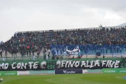 بالصور ..إقبال جماهيري كبير للسنافر والعقارب بملعب التشاكر