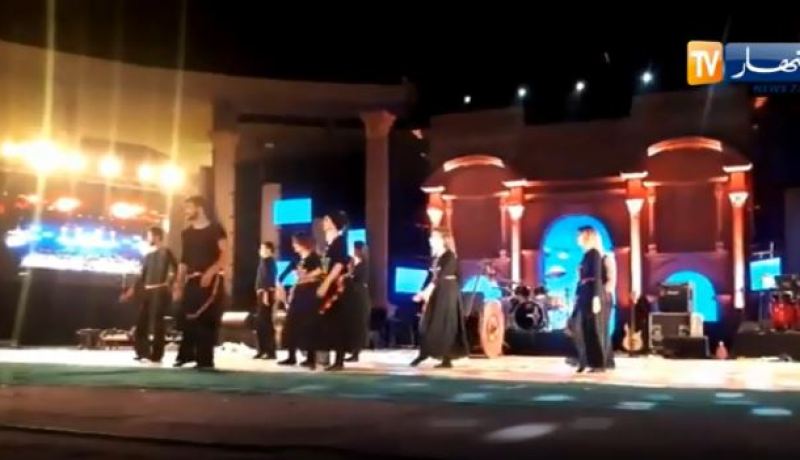 بالفيديو.. إنطلاق فعاليات مهرجان تيمقاد الدولي في طبعته الـ40 بباتنة