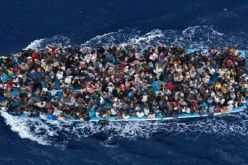 إنقاذ أكثر من 700 مهاجر في البحر المتوسط