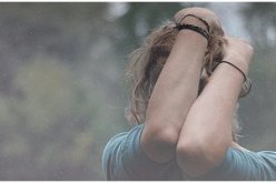 لأنّه عديم الطّموح‮ ‬يشتغل زوجي‮ ‬بشهادة عليا عملا بسيطا‮ ‬