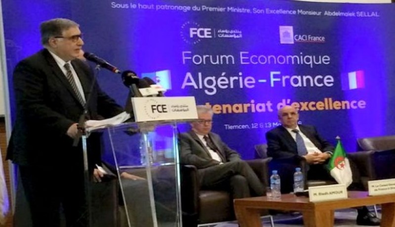 أكثر من 400.000 مدير ورجل أعمال جزائري متواجد في فرنسا