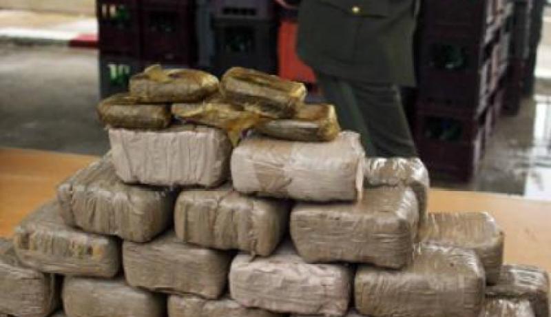 إحباط محاولة إغراق السوق بـ 52 كلغ قنب هندي في سطيف