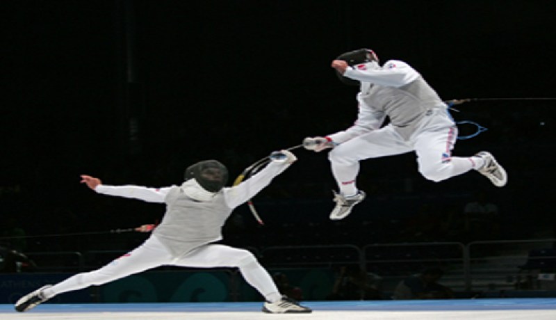 الجزائرية ليا ميليسا تتوج بالذهب في إختصاص سيف الحسام في البطولة المتوسطية اشبال