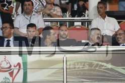بالصور..بلماضي يشاهد محليي “الخضر” من مدرجات تشاكر
