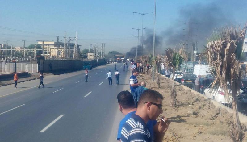 بالصور غلق الطريق الوطني على مستوى الرويبة بالعاصمة
