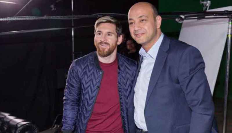 بعد رفض أحلام لقائه الإعلامي عمرو أديب يردّ عليها بهذه الصّورة