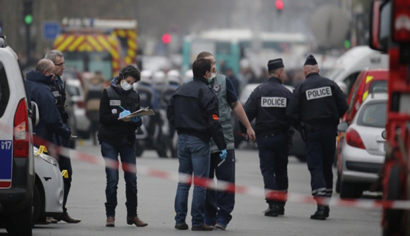 تفجيران يضربان المنطقة الدبلوماسية بكابول بعد زيارة كيري