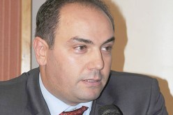 الحكم غـربال قدمنا كأضحية عيد لكسب ودّ رئيسه حموم