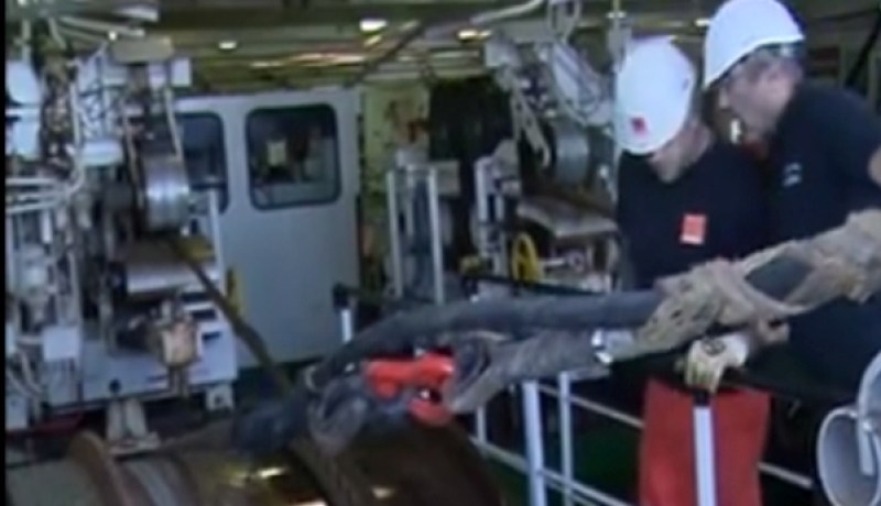 إحالة قبطان الباخرة المتسببة في انقطاع كابل الانترنت بعنابة على العدالة