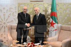 تبون يودع ملف ترشحه لدى سلطة الانتخابات