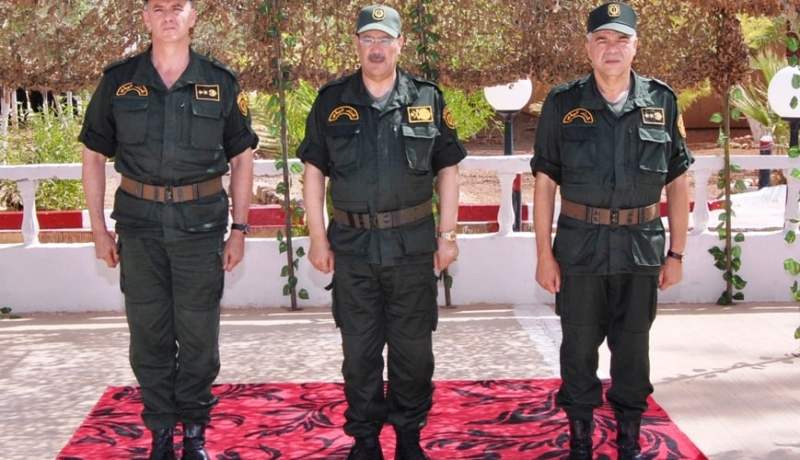 العميد غالي بلقصير ينصب العقيد حميتي قائدا للقيادة الجهوية الثالثة ببشار