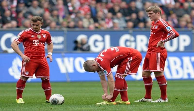 بايرن ميونيخ يتلقى الهزيمة الأولى في البوندسليغا