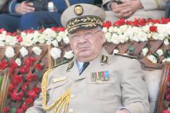 الفريق قايد صالح الجيش الوطني الشعبي يقدر عاليا وقفة وهبّة الشعب الجزائري