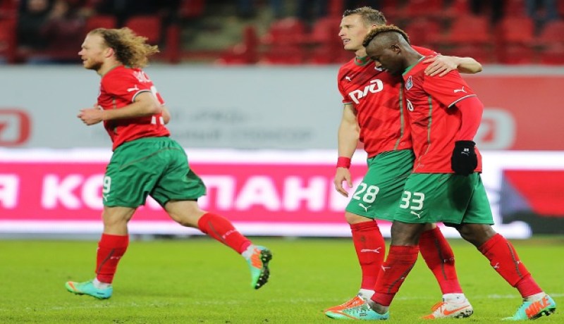 لوكوموتيف يكرم فولغا بثلاثية ويستعيد صدارة الدوري الروسي