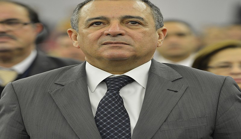جعبوب يستعرف ببوشوارب