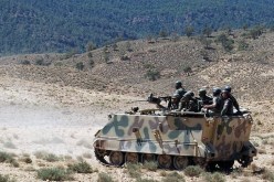 مواجهات بين الجيش التونسي ومجموعة إرهابية في جبل الشعانبي على الحدود مع الجزائر