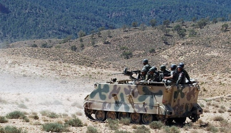 مواجهات بين الجيش التونسي ومجموعة إرهابية في جبل الشعانبي على الحدود مع الجزائر
