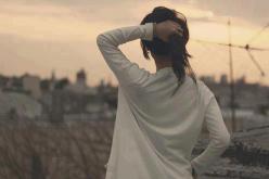 طالبة جامعية تقتحم بيت سيدة رفقة لصوص و تحوله إلى وكر للدعارة في العاصمة