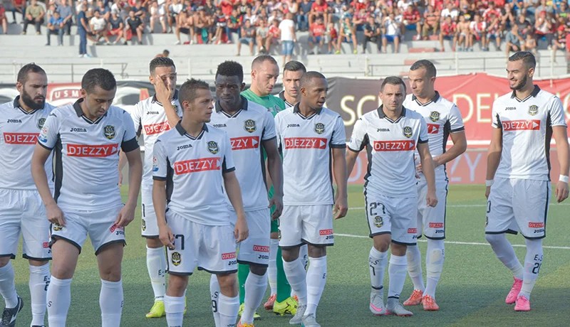 الإدارة تواصل سياسة الكيل بمكيالين وتتجه نحــو تسريح بلعميري