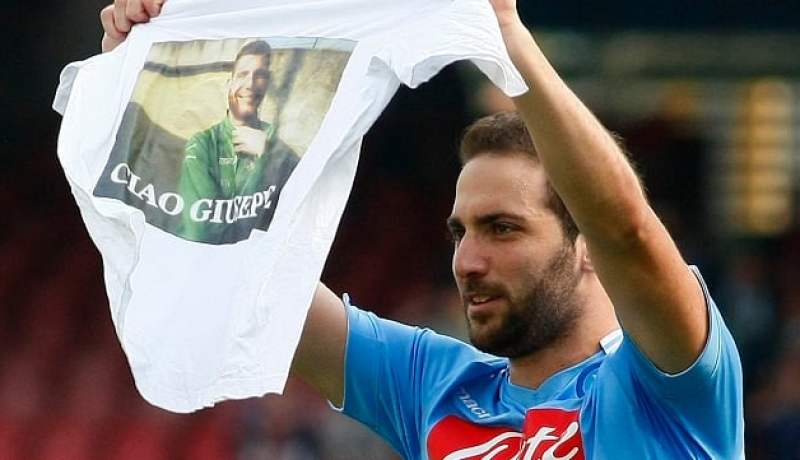 هيغوايين يقود نابولي إلى الفوز على لاتسيو