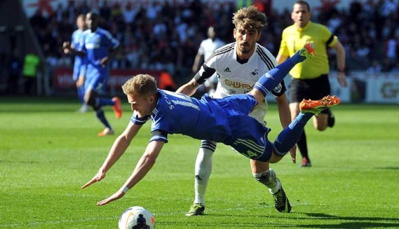 تشيلسي يحقق فوزا قيصريا على سوانزي سيتي