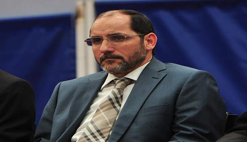 مقري يكافح الفساد بـ الڤوسطو