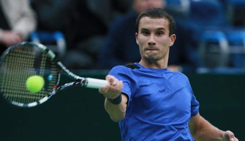 الروسي دونسكوي يودع دورة مونت كارلو للتنس مبكرا