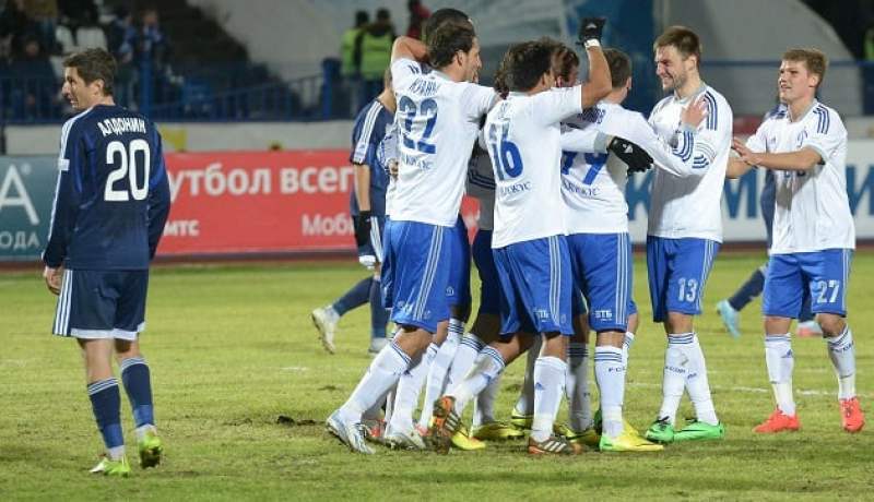 دينامو موسكو يكافئ مدربه الجديد بخماسية في شباك فولغا