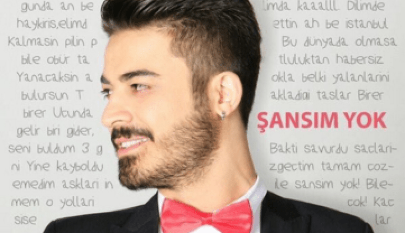 هكذا تعاطف فنان تركي مع سهيلة بن لشهب