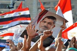 وقفة للعشرات من أنصار مرسي في شارع الهرم في الجيزة