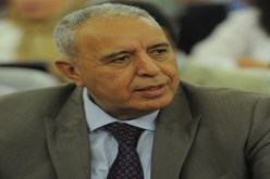 الغازي يكرم الإطارات السامية من المتقاعدين
