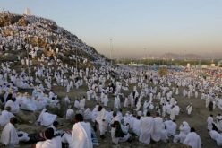 مكة تمنع أكثر من 95 ألف شخص من أداء مناسك الحج