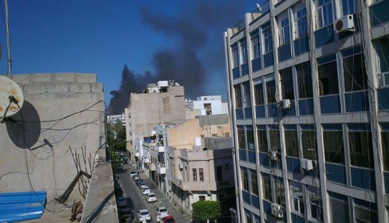 انفجار سيارة مفخخة أمام شركة نفط إيطالية بالعاصمة الليبية طرابلس