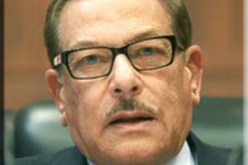 القضاء يقرر اخلاء سبيل الامين العام لحزب مبارك واستمرار محاكمته